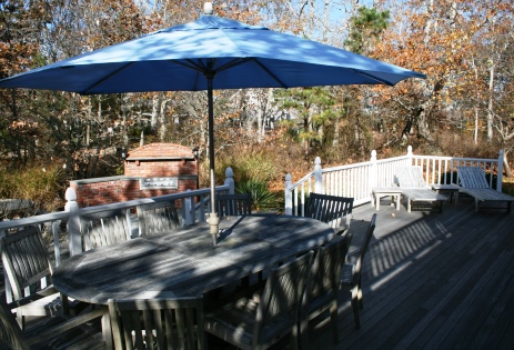 Gooseberry entertainment deck wedding rental home