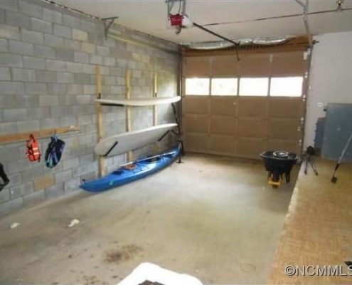 Connestee Falls 12 guwa court