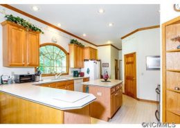 Connestee Falls NC 63 Iya Court