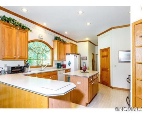 Connestee Falls NC 63 Iya Court