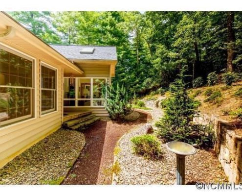 Connestee Falls NC 63 Iya Court