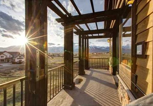 1622 East Abajo Court