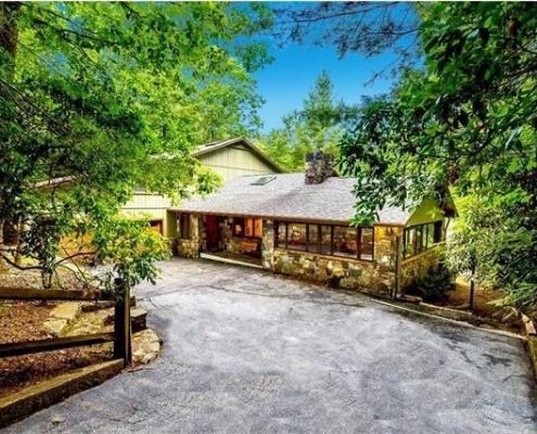 Connestee Falls 889 Utsonati Lane