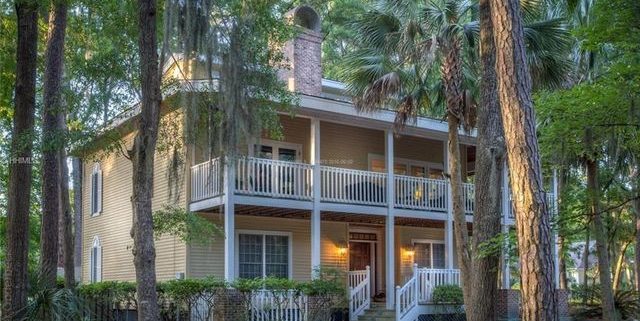 2 Pine Swallow Court