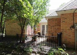 Eagle's Bluff 184 Red Oak Ct