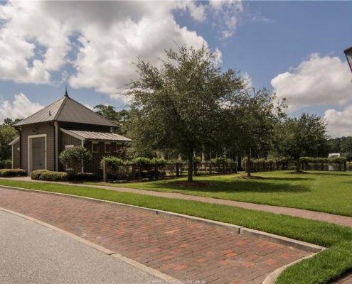 Oldfield 9 Meadowhawk Road