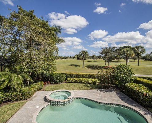 The Club at Ibis 7988 Via Villagio