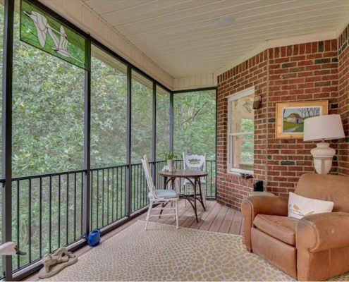 Woodside 106 Poplar Hill Court