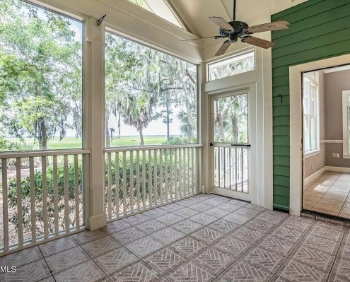 DATAW SCREEN PORCH 1018 Curisha Point South