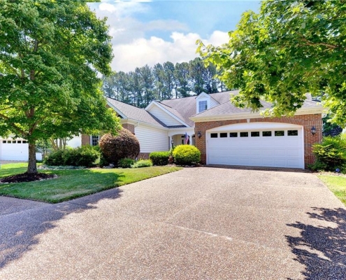 Colonial Heritage VA 4752 Winterberry Court