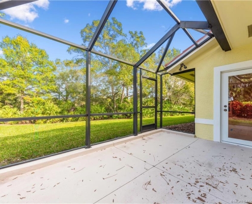 1828 NW Buttonbush Circle