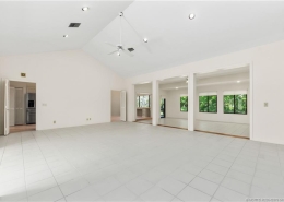 1828 NW Buttonbush Circle