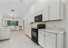 1828 NW Buttonbush Circle