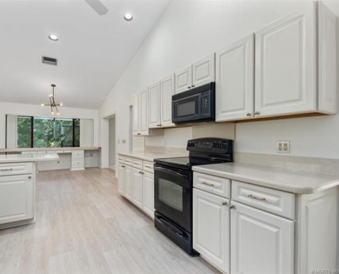 1828 NW Buttonbush Circle