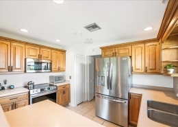 2102 NW Greenbriar Lane