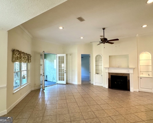 1604 Sandpiper Court