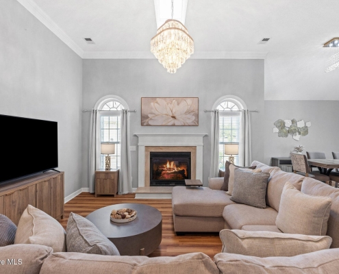 1096 Rutledge Court NW