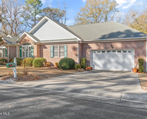 1187 Woodbridge Lane SE