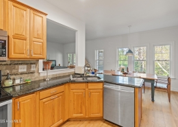 1187 Woodbridge Lane SE