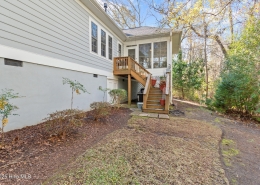 1187 Woodbridge Lane SE