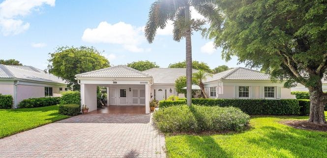 4527 Sanderling Circle West