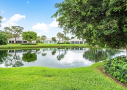 4527 Sanderling Circle West