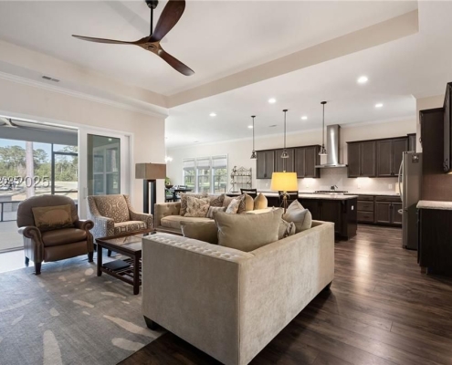 585 Laurel Oak Avenue