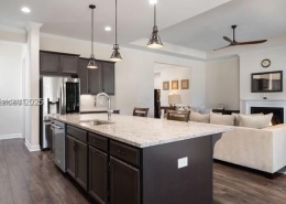 585 Laurel Oak Avenue