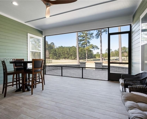 585 Laurel Oak Avenue