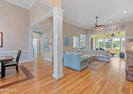 375 Broad Leaf Lane SE