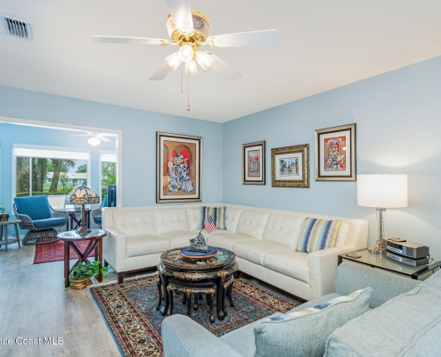 1372 Independence Avenue