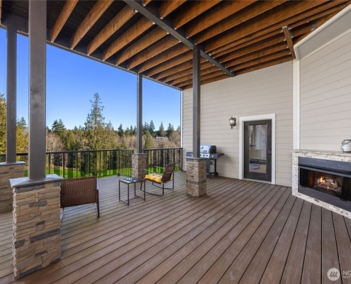 wash deck w fireplace and golfview 22822 Tranquility Pl NE
