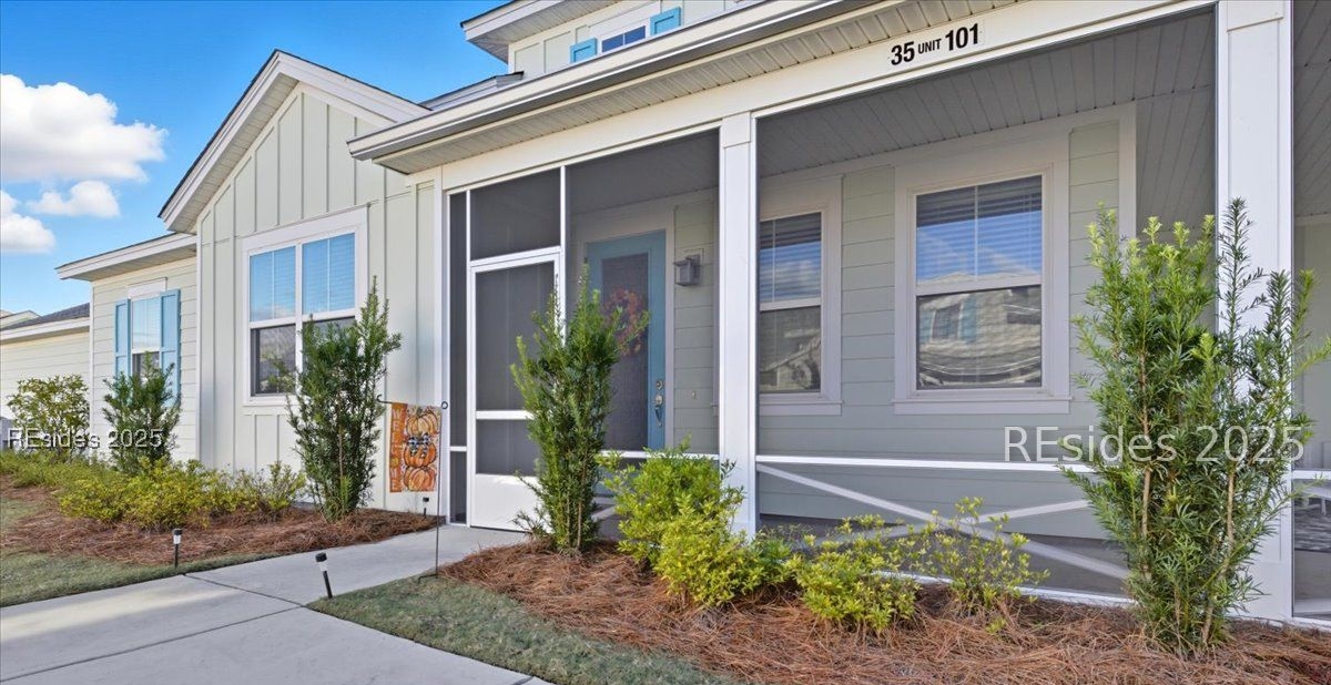 35 Caribbean Soul Avenue Unit 101