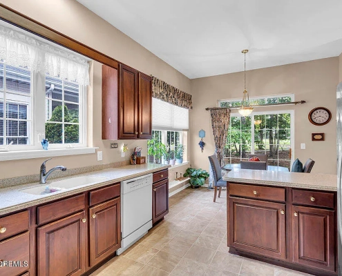 westlake home eatin kitchen 33 Pine Valley Road