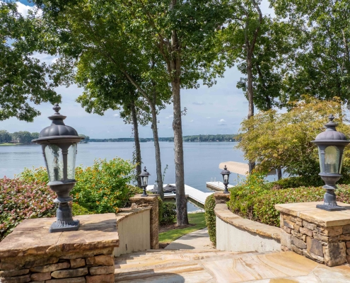 1060 Liberty Bluff Ct Greensboro GA 30642
