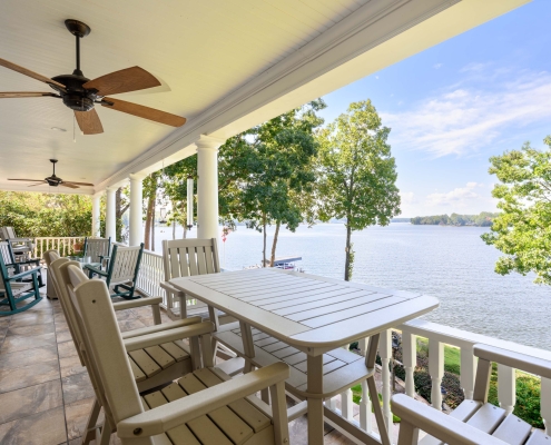 1060 Liberty Bluff Ct Greensboro GA 30642