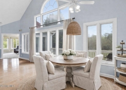 178 Edgewater Circle